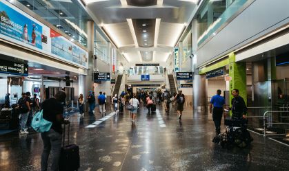 Viajantes acumulam pontos e se tornam "milionários" em milhas aéreas