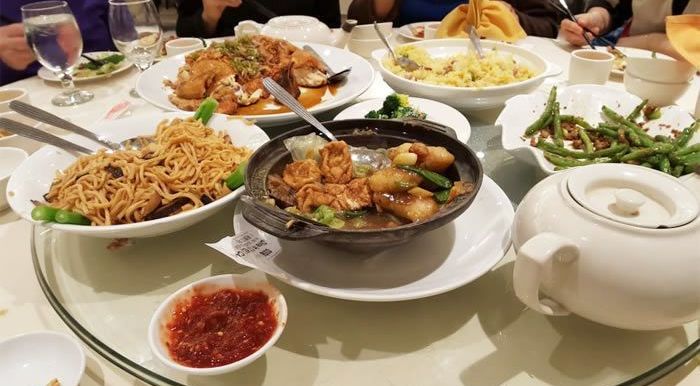 Wu's Wonton King é lugar ideal para festinhas com bom custo-benefício • Divulgação/Wu's Wonton King
