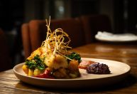Chef Ana Cremonezi assume a cozinha do ibérico Tuy Cocina em São Paulo