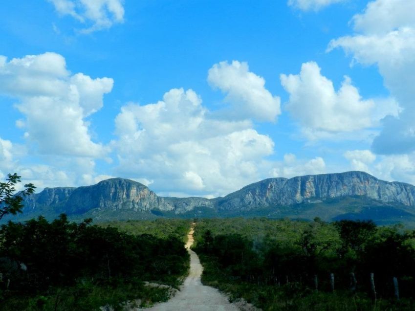 Caminhos em Botumirim, em Minas Gerais • Geisy Faria/Divulgação