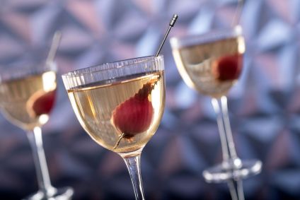 Drinque servido no lounge GEO-82, no EPCOT