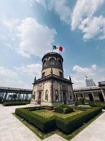 Castelo de Chapultepec, no México, é o único castelo real das Américas • Unsplash/Obed Hernández