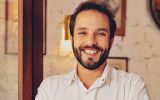 O chef Elia Schramm, à frente do Babb Osteria, no Rio 