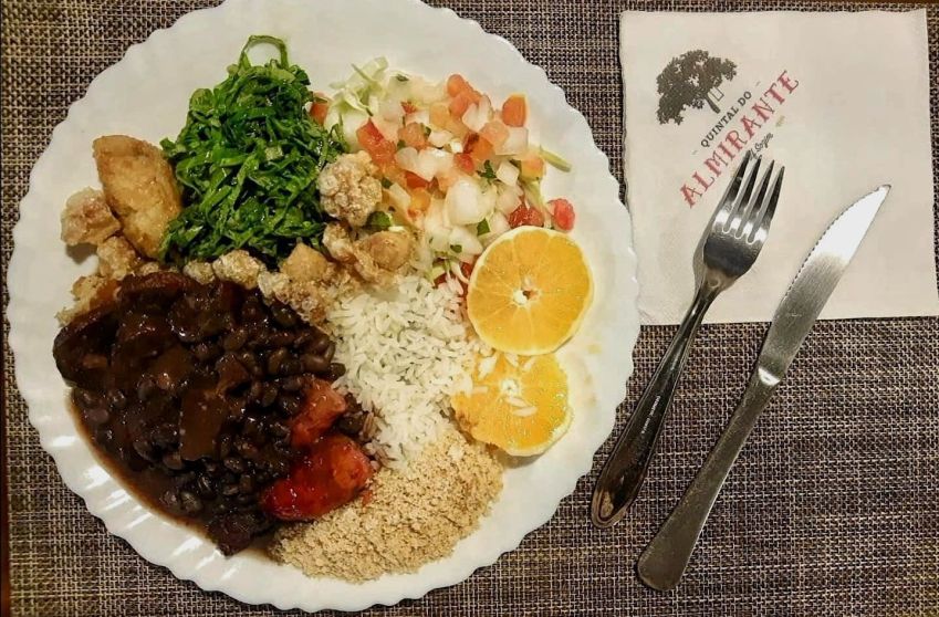 Feijoada do Quintal do Almirante é servida em estilo buffet livre • Divulgação/ Quintal do Almirante