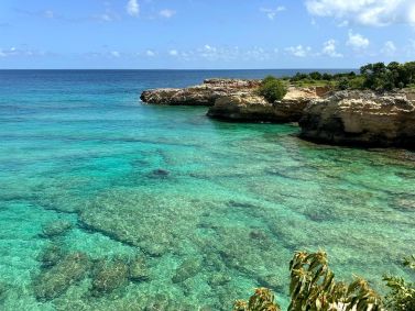 Corais e mar azul-turquesa de Anguilla