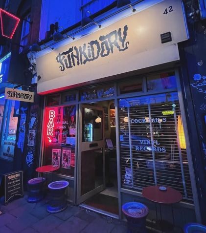 Funkidory é um verdadeiro neighborhood bar • Instagram/Funkidory