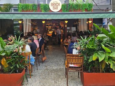 GUIMAS BRUNCH E BAR FACHADA DA CASA FABIO WRIGHT