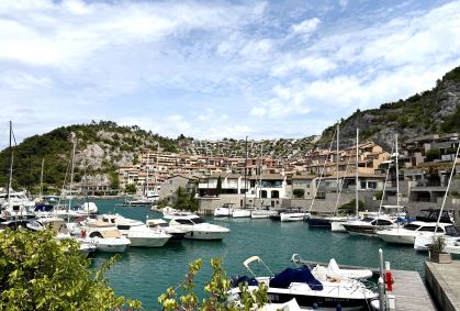 Conheça Portopiccolo, vila italiana no Adriático ideal para o verão europeu