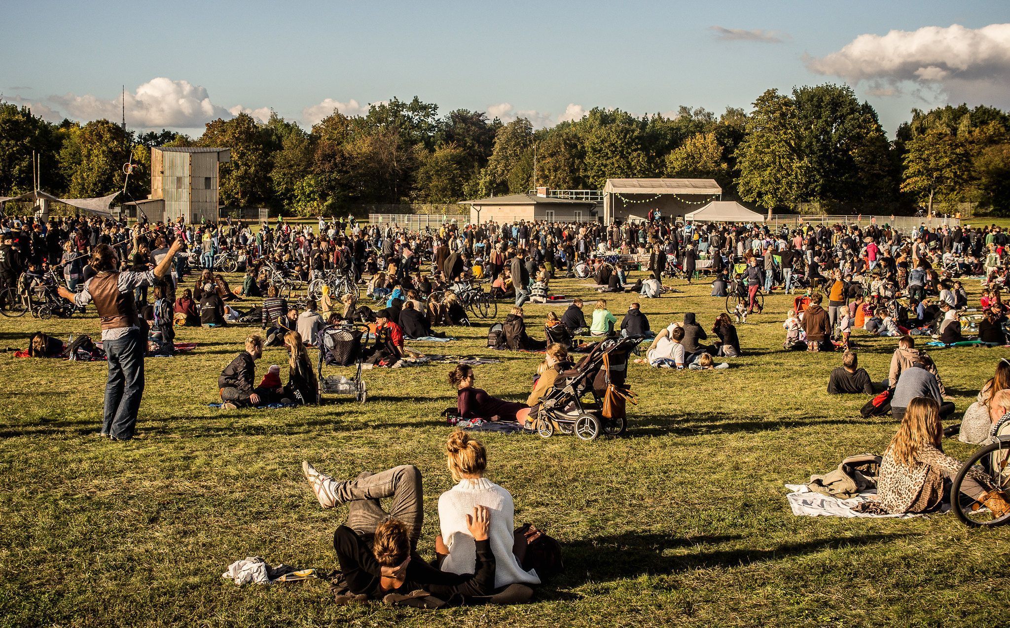 Em Berlim, antigo aeroporto se transformou em parque • ekvidi/Flickr