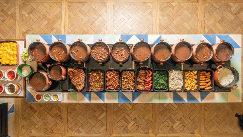 Dinho`s, um dos mais tradicionais endereços para comer feijoada em São Paulo • Rubens Kato