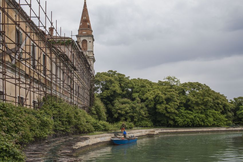 Ilha Poveglia, em Veneza, tem acesso exclusivo aos moradores da cidade • Marco Di Lauro/Getty Images