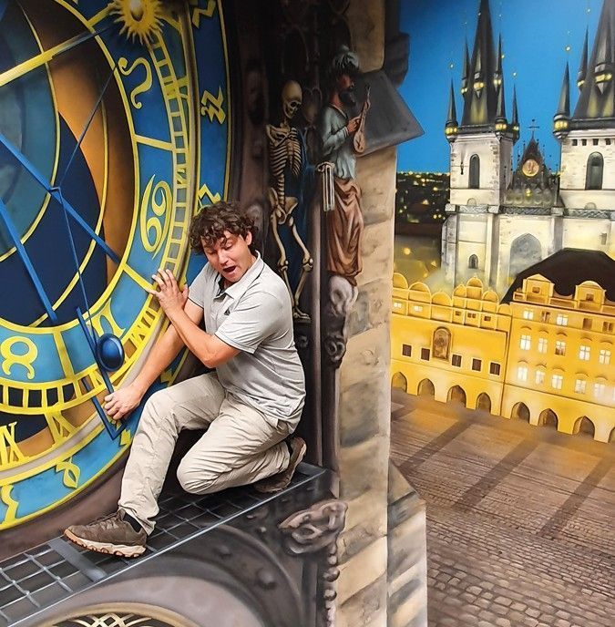 Museu das Ilusões tem cenários divertidos • Divulgação/Muzeum fantastických iluzí