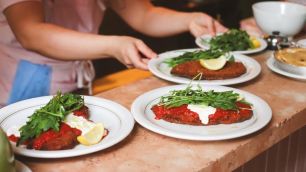 Onde comer parmegiana em São Paulo: guia com 15 lugares imperdíveis