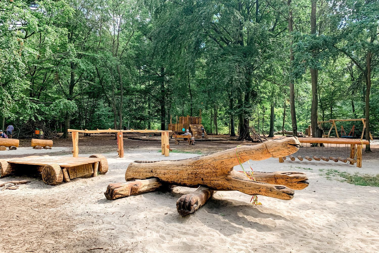Waldspielplatz Plänterwald promove contato com a natureza em Berlim • Divulgação/Berliner Forsten/Berlin DE