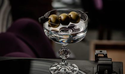 Lelo Forti abre em Botafogo o imperdível bar de coquetelaria Blue Blazer
