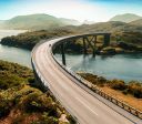 Rodovia na Escócia vira pesadelo turístico após viralizar nas redes sociais