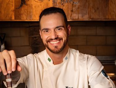 Pedro Nunes, chef do Nunes Parrilla, em São Paulo