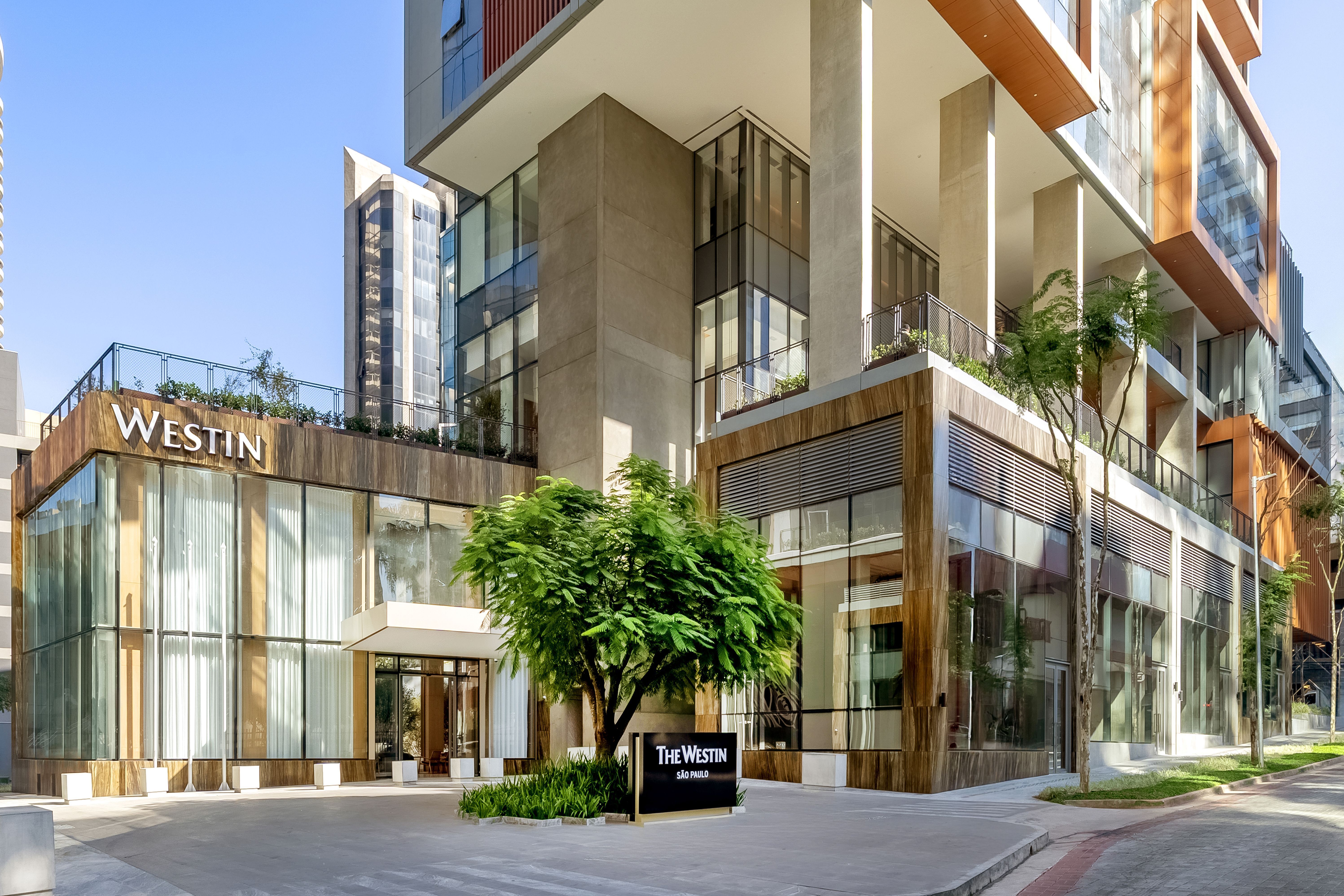 Entrada do The Westin São Paulo