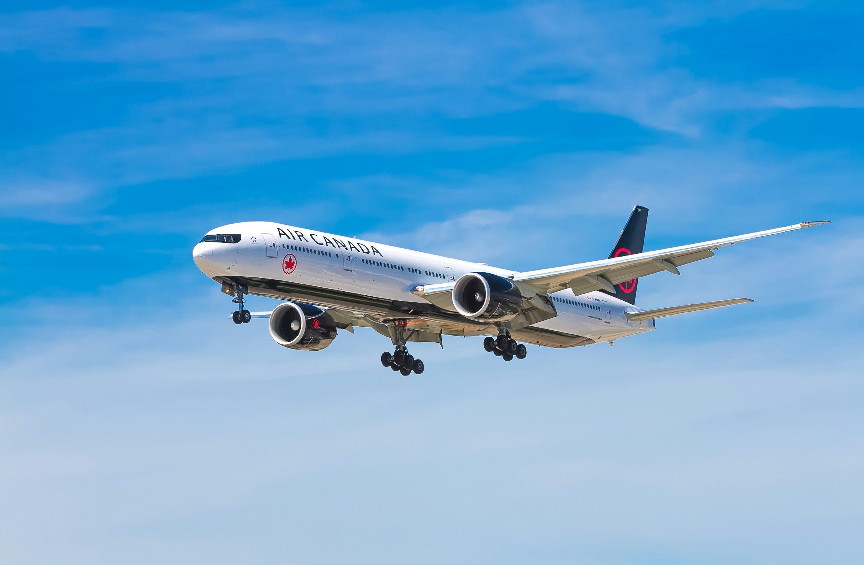 aviao -- john-mcarthur-X_MOr6oa4-k-unsplash