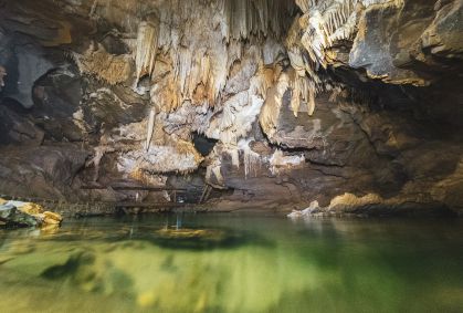 Conheça 7 cavernas abertas à visitação em São Paulo