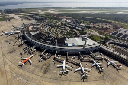 Vista aérea do Aeroporto Galeão, no Rio de Janeiro