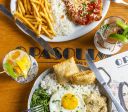 O Pasquim Bar e Prosa chega a aeroporto do Rio com comida de boteco