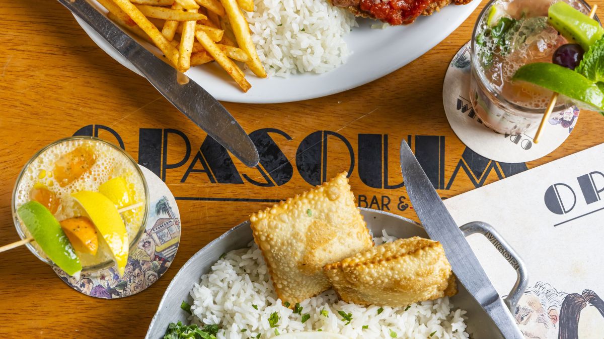 O Pasquim Bar e Prosa chega a aeroporto do Rio com comida de boteco