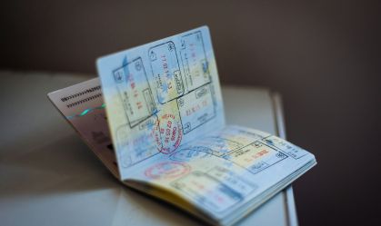 Como está fila para emissão de visto estudantil e de intercâmbio dos EUA