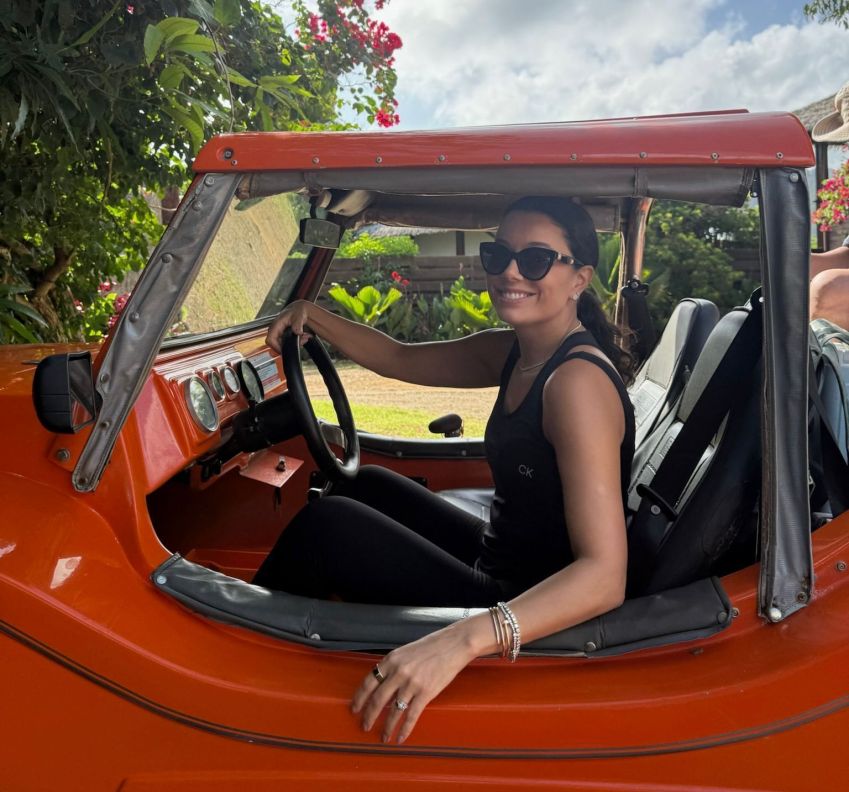 Percorrer a ilha a bordo de buggy é uma das melhores formas de conhecer diferentes pontos turísticos e praias • CNN Viagem & Gastronomia