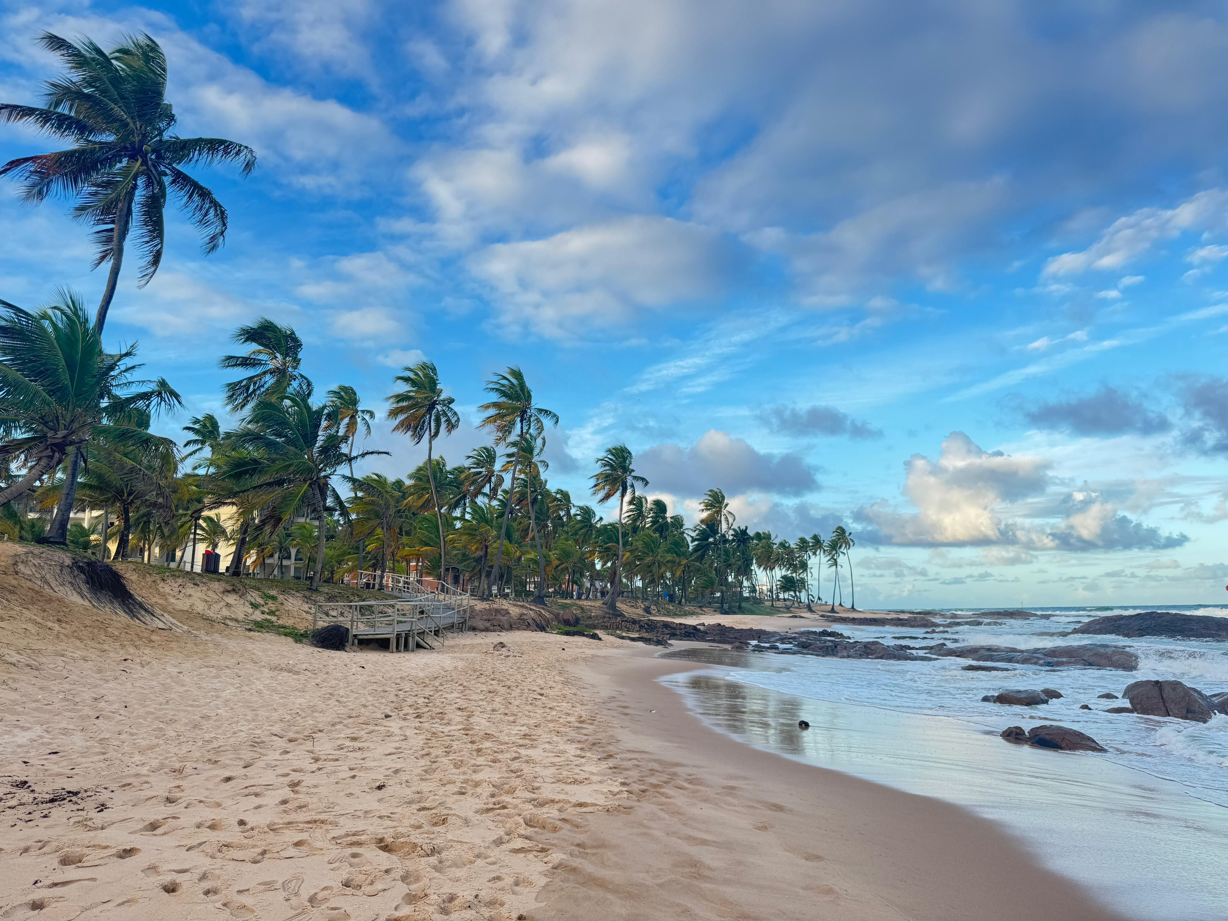 Praia da Costa do Sauípe é praticamente privativa para hóspedes, se alongando por mais de dois quilômetros • Saulo Tafarelo