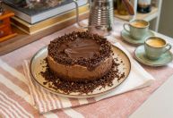 Receita: veja como fazer torta três mousses com chocolate branco