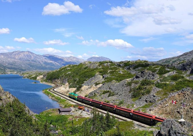 Ferrovia tem vários passeios que mostram um panorama da natureza • Divulgação/White Pass & Yukon Route Railway