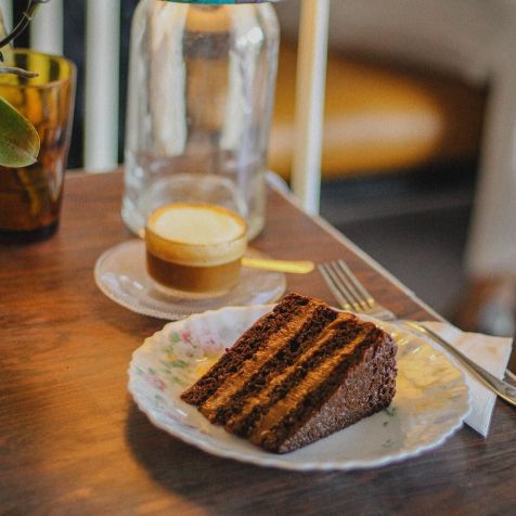 Bibla oferece cafés e bolos na Vila Madalena • Instagram/Bibla