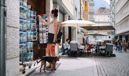 Cidade da Itália anuncia taxa para entrada de cães; entenda