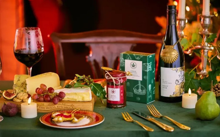 Palácio de Buckingham tem loja de Natal • Divulgação/Royal Collection Trust