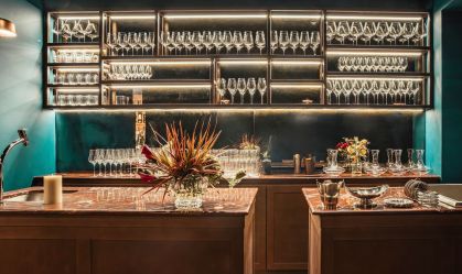 Para brindar sem pressa: conheça o Lita, novo bar de vinhos em Pinheiros