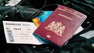 Países da Europa deixarão de carimbar passaportes