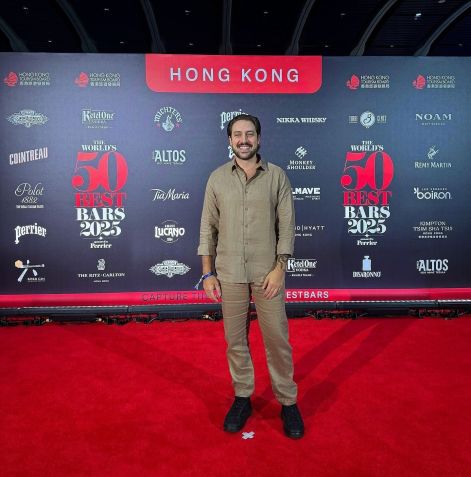 Nicholas Fullen na festa de premiação do The World's 50 Best Bars que aconteceu em Hong Kong no início de outubro • Acervo pessoal