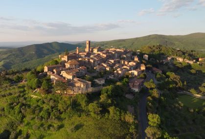 Vila na Toscana paga 20 mil euros para pessoas se mudarem para lá
