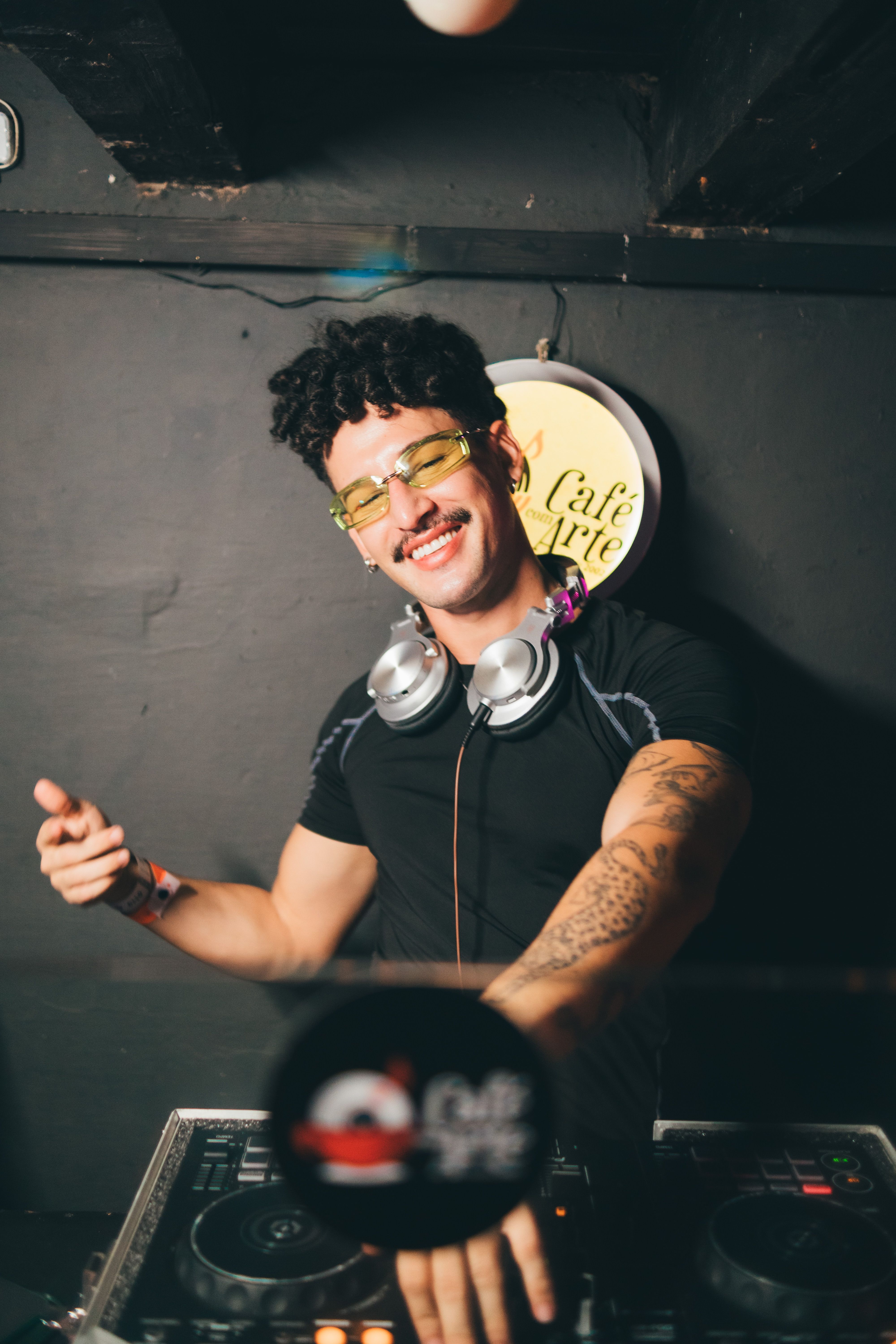 Williston Morais é DJ, publicitário, designer e produtor LGBTQIA+• Divulgação
