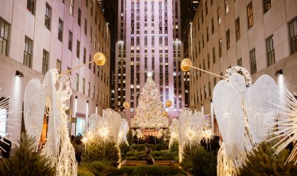 Icônica árvore de Natal de NY chega ao Rockefeller; veja curiosidades