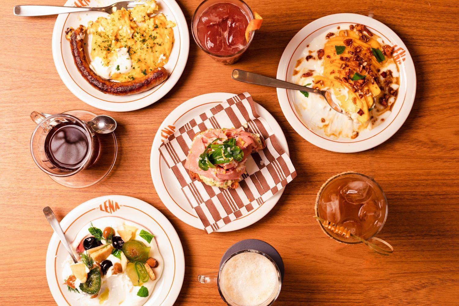 Pratos do novo restaurante mineiro Lena, em Pinheiros