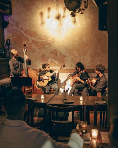 Restaurante El Mingus oferece pratos para compartilhar e tem programao musical  Divulgao