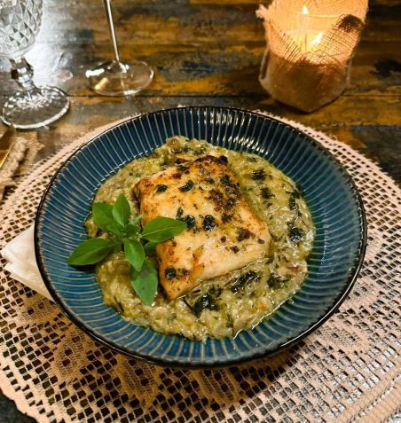 Filhote com cama de purê de caranguejo é um dos pratos do Cozinha Tucupi, em Soure • CNN Viagem & Gastronomia