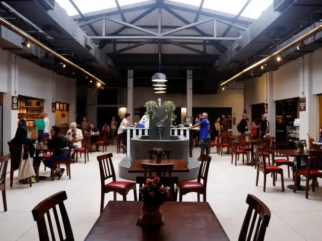 Novo Mercado São José reúne bares, restaurantes e comércios gastronômicos cariocas • Tânia Rêgo/Agência Brasil