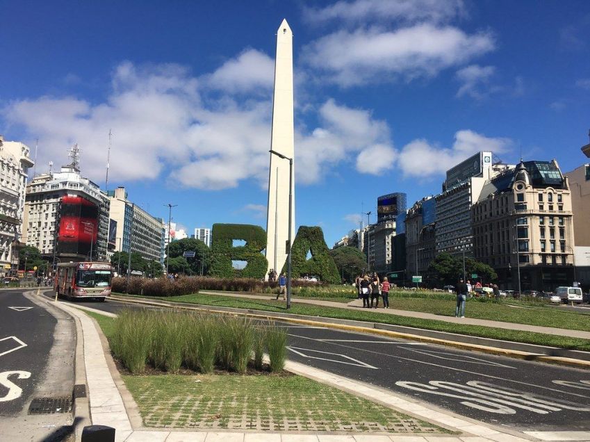 Obelisco de Buenos Aires foi inaugurado em 1936 • Divulgação/Turismo de la Ciudad de Buenos Aires
