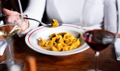 Em São Paulo, Bar Europa abre as portas já com fila de espera