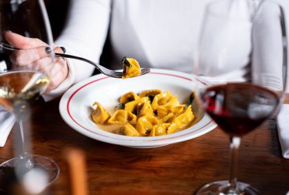 Em São Paulo, Bar Europa abre as portas já com fila de espera