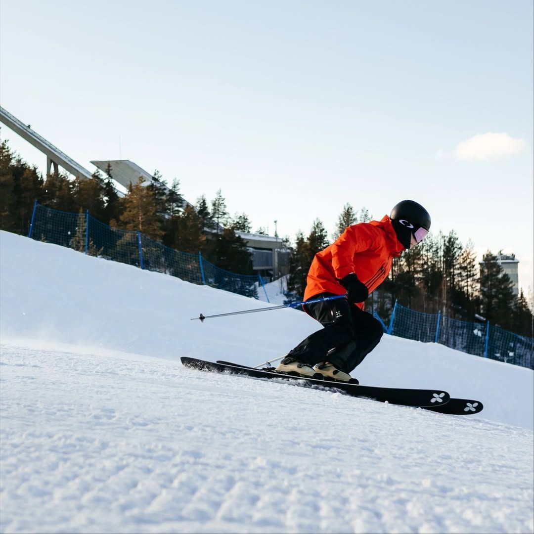 Ounasvaara Ski Resort é ideal para famílias iniciantes no esqui • Instagram/Ounasvaara Ski Resort