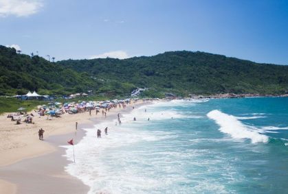 Conheça 10 praias de nudismo na América do Sul, do Brasil ao Uruguai